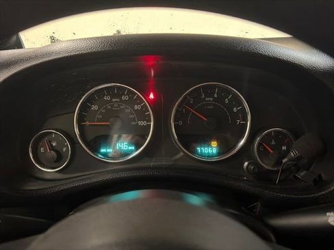 Used 2014 Jeep Wrangler Sport image 17