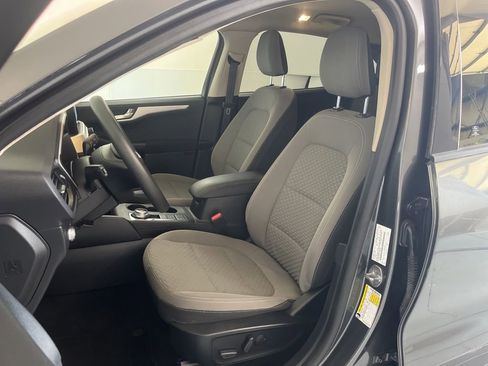 Used 2020 Ford Escape SE FWD image 19