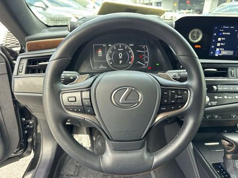Used 2025 Lexus ES 350 w/ Premium Package FWD image 14