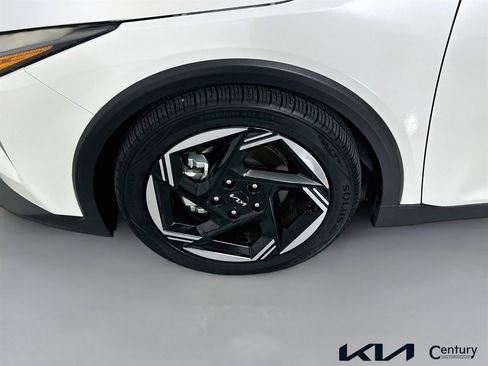 Certified 2025 Kia K4 EX FWD image 28