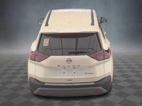 Used 2022 Nissan Rogue SV AWD/4WD image 3