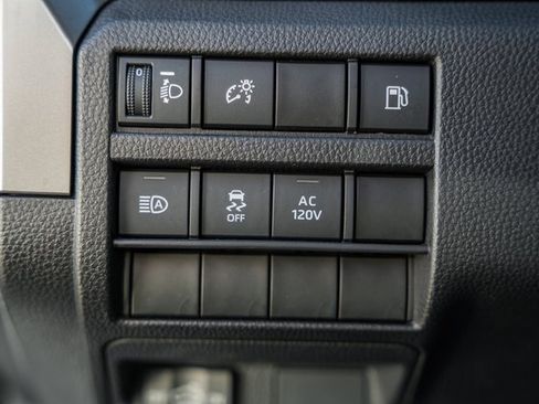 Used 2024 Toyota Tacoma TRD Sport image 43