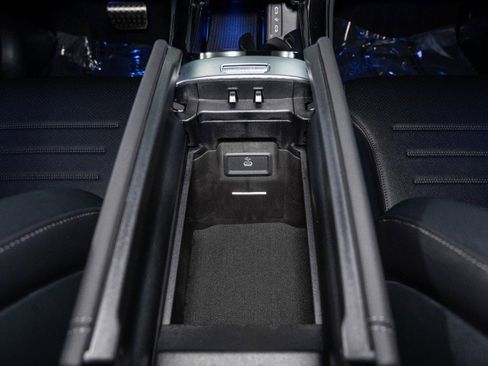 Certified 2026 Mercedes-Benz GLC 300 image 24