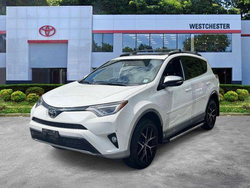 Used 2018 Toyota RAV4 SE w/ Power Extra Value Package AWD/4WD image 4
