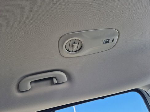 Certified 2024 Chrysler Pacifica Touring-L image 52