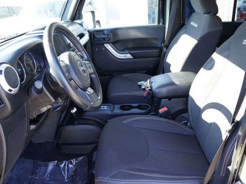 Certified 2016 Jeep Wrangler Unlimited Sahara image 16