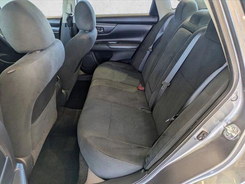 Used 2015 Nissan Altima 2.5 SV w/ Convenience Package image 19