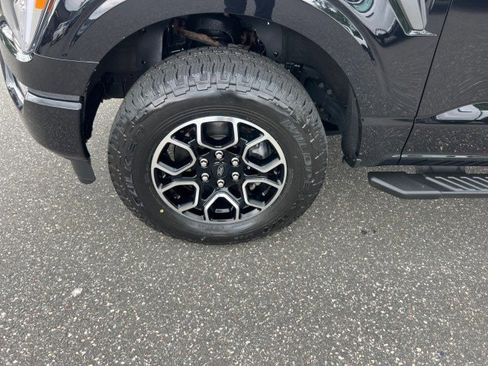 Certified 2022 Ford F150 XLT w/ Equipment Group 302A High image 28