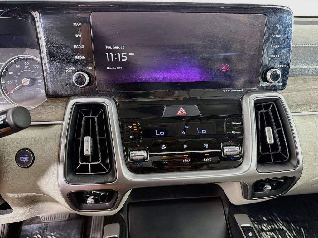 Used 2023 Kia Sorento EX FWD image 19