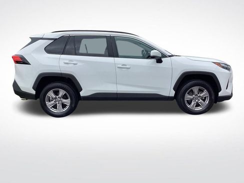 Used 2022 Toyota RAV4 XLE image 11