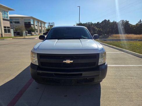 Used 2010 Chevrolet Silverado 1500 W/T image 3