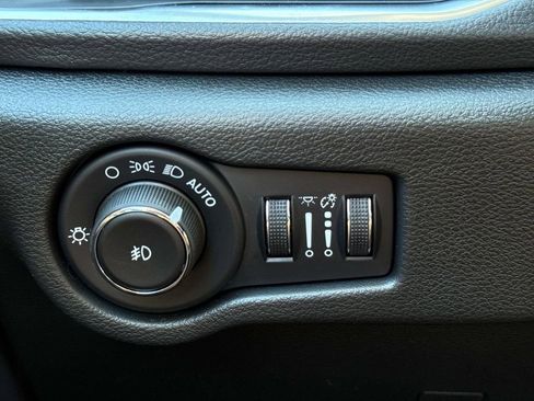 New 2026 Chrysler Pacifica Limited w/ S Appearance Package image 19