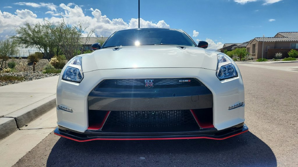 Used 2015 Nissan GT-R NISMO AWD/4WD image 10