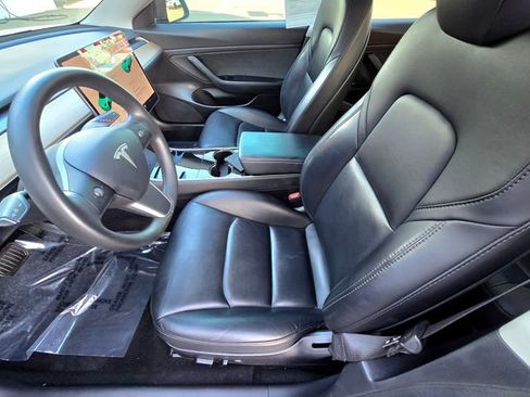 Used 2020 Tesla Model 3 Standard Range Plus image 17