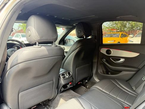 Used 2019 Mercedes-Benz C 300 4MATIC Sedan image 17