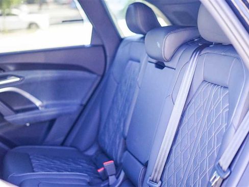 New 2025 Audi SQ5 Premium Plus image 18