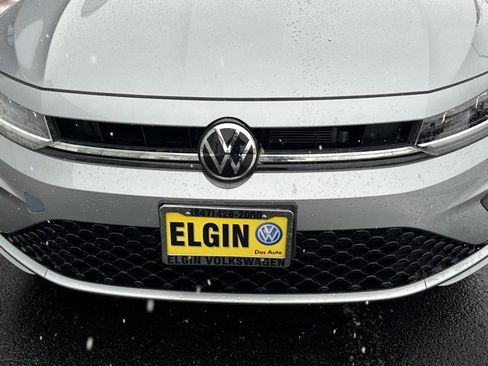 Certified 2025 Volkswagen Jetta SE image 8