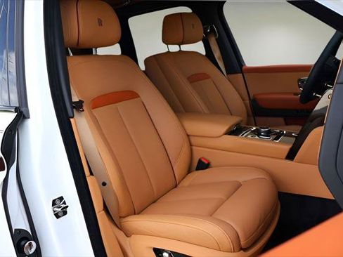 Certified 2023 Rolls-Royce Cullinan Black Badge AWD/4WD image 28