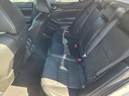 Used 2020 Nissan Maxima Platinum w/ Sport Mat Group FWD image 10
