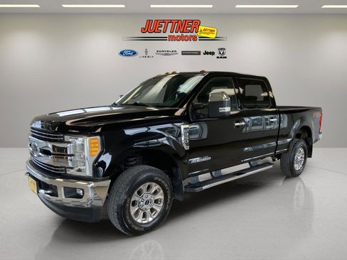 Used 2017 Ford F350 Lariat w/ Chrome Package AWD/4WD image 4