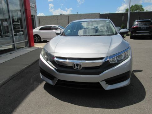 Used 2017 Honda Civic LX image 3