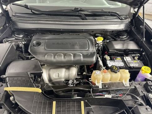 Used 2021 Jeep Cherokee Latitude Plus image 24