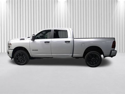New 2026 RAM 2500 Big Horn AWD/4WD image 7