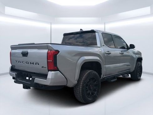 Used 2025 Toyota Tacoma SR5 AWD/4WD image 3