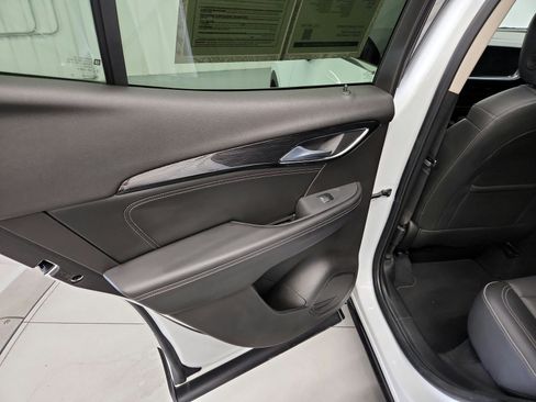 Used 2023 Buick Envision Essence FWD image 24
