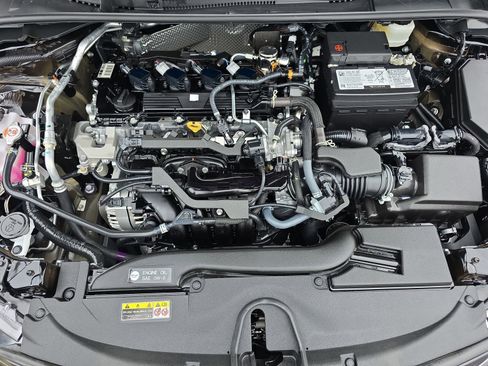 Used 2025 Toyota Corolla LE FWD image 28