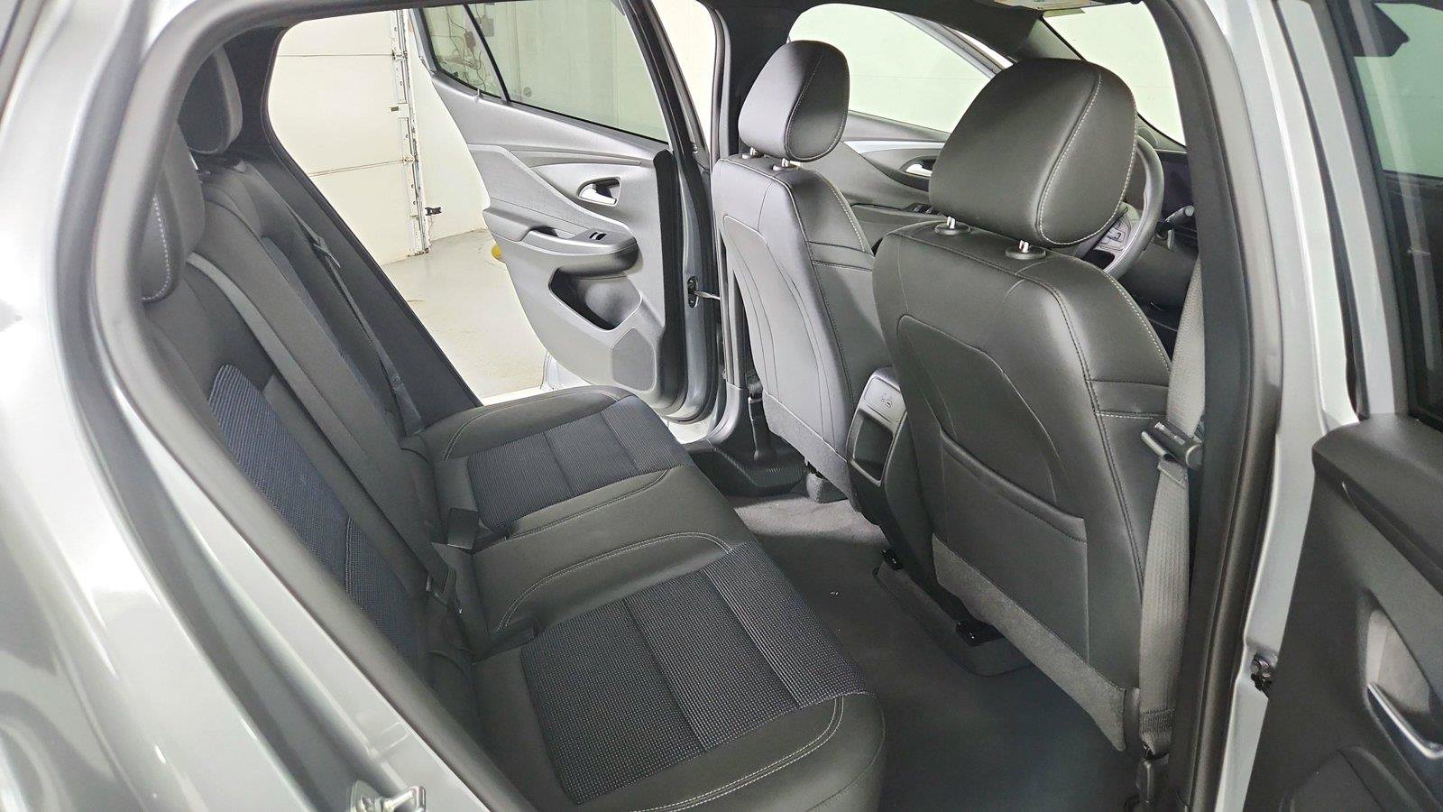 Used 2026 Buick Envista Preferred FWD image 24