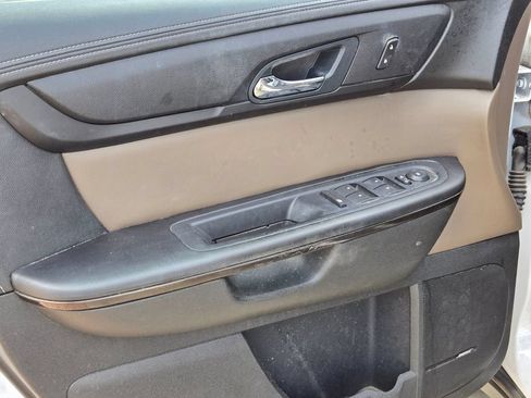 Used 2016 GMC Acadia SLT FWD image 10