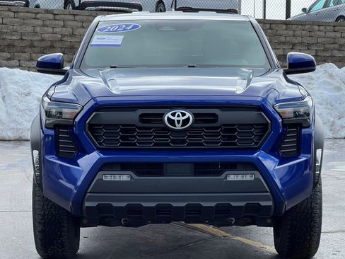 Used 2024 Toyota Tacoma TRD Off-Road image 34