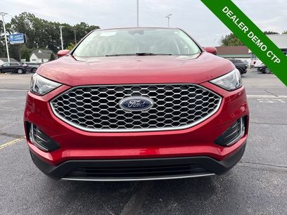 Used 2024 Ford Edge SEL w/ Convenience Package