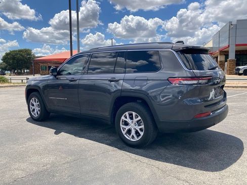 Used 2022 Jeep Grand Cherokee L Limited AWD/4WD image 7