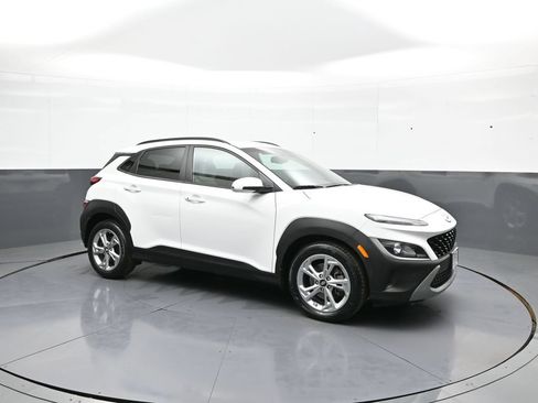 Certified 2023 Hyundai Kona SEL AWD/4WD image 4