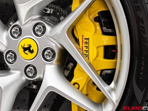 Used 2022 Ferrari F8 Tributo image 29