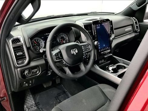 Used 2025 RAM 1500 Big Horn AWD/4WD image 16