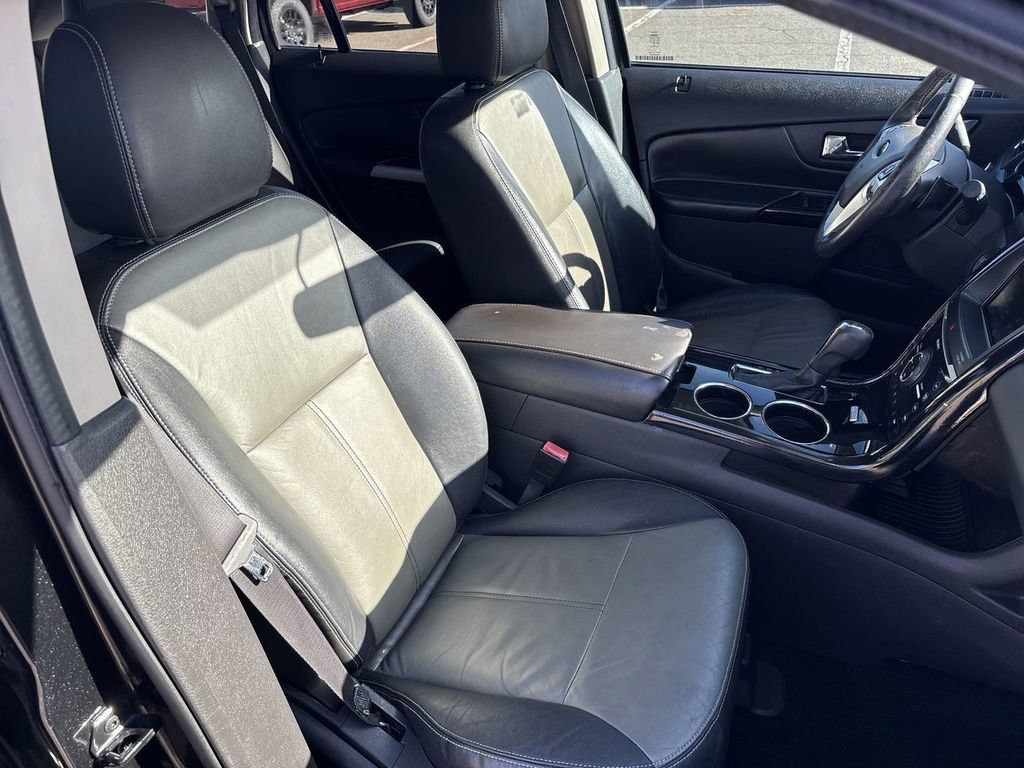 Used 2014 Ford Edge Sport w/ Driver Entry Package AWD/4WD image 33