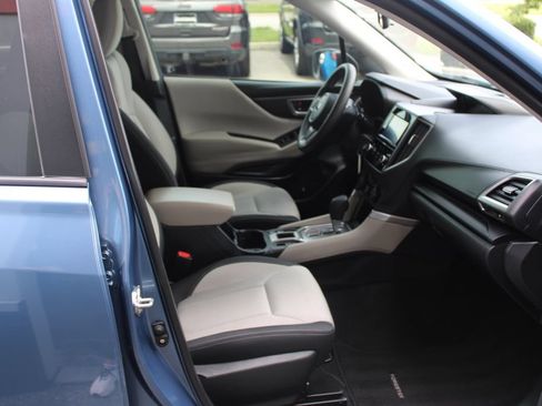 Used 2023 Subaru Forester AWD/4WD image 31