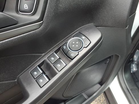 Used 2023 Ford Escape Active image 9