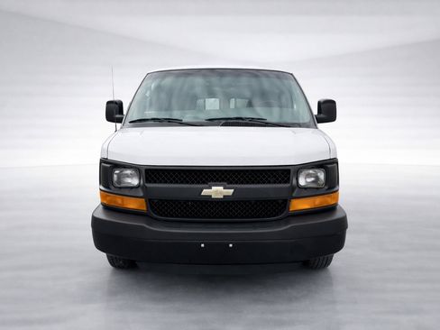 Used 2012 Chevrolet Express 1500 image 2