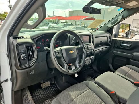 Used 2022 Chevrolet Silverado 2500 W/T w/ WT Fleet Convenience Package image 9