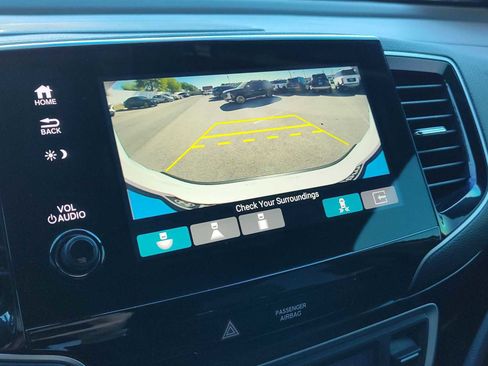 Used 2024 Honda Passport Black Edition image 3