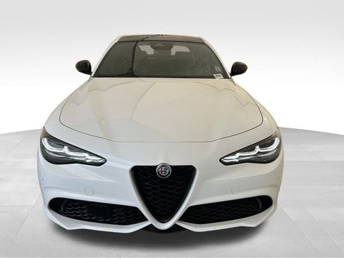 New 2025 Alfa Romeo Giulia w/ Driving Assist Package image 24