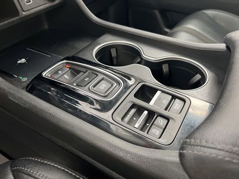 Used 2023 Honda Pilot Touring image 26