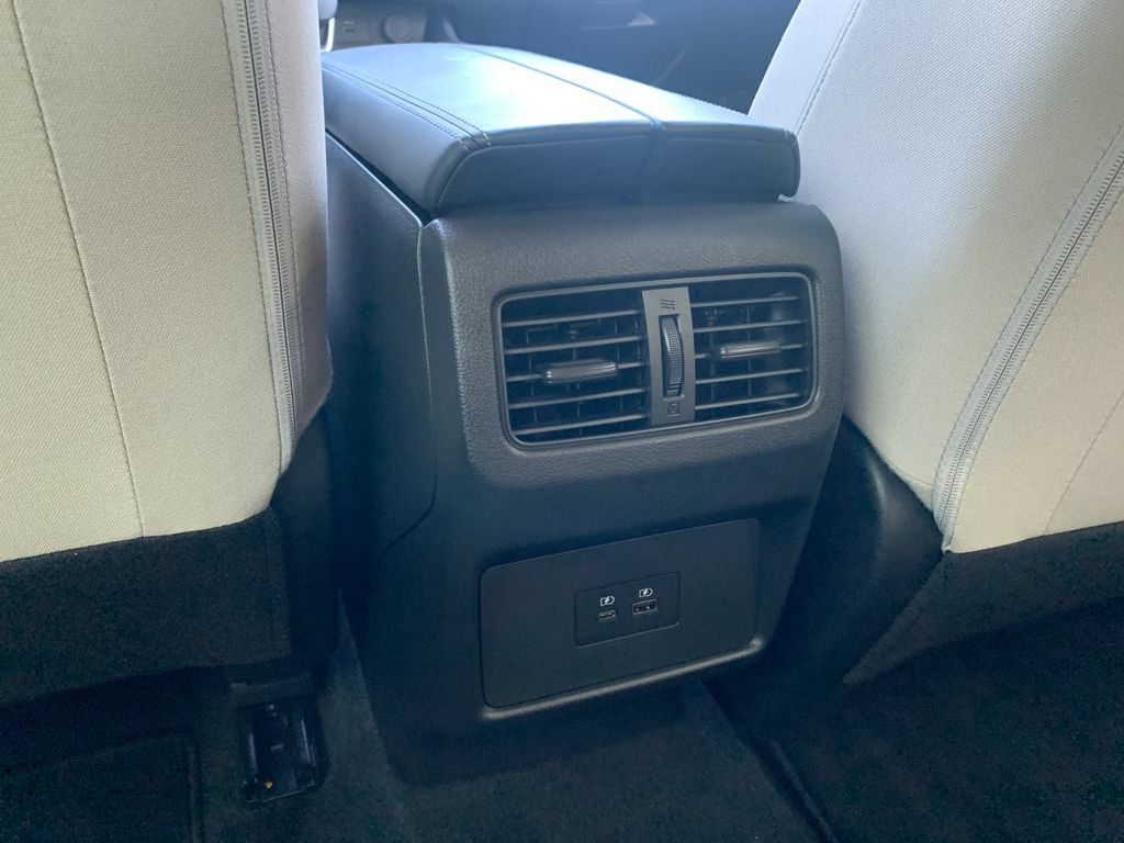 Used 2023 Nissan Rogue SV FWD image 23