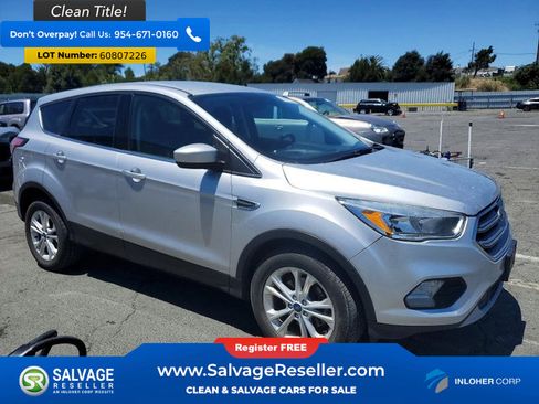 Used 2017 Ford Escape SE FWD image 5