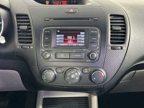 Used 2014 Kia Forte EX FWD image 31