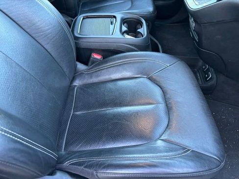 Used 2021 Chrysler Pacifica Touring-L w/ S Appearance Package image 23